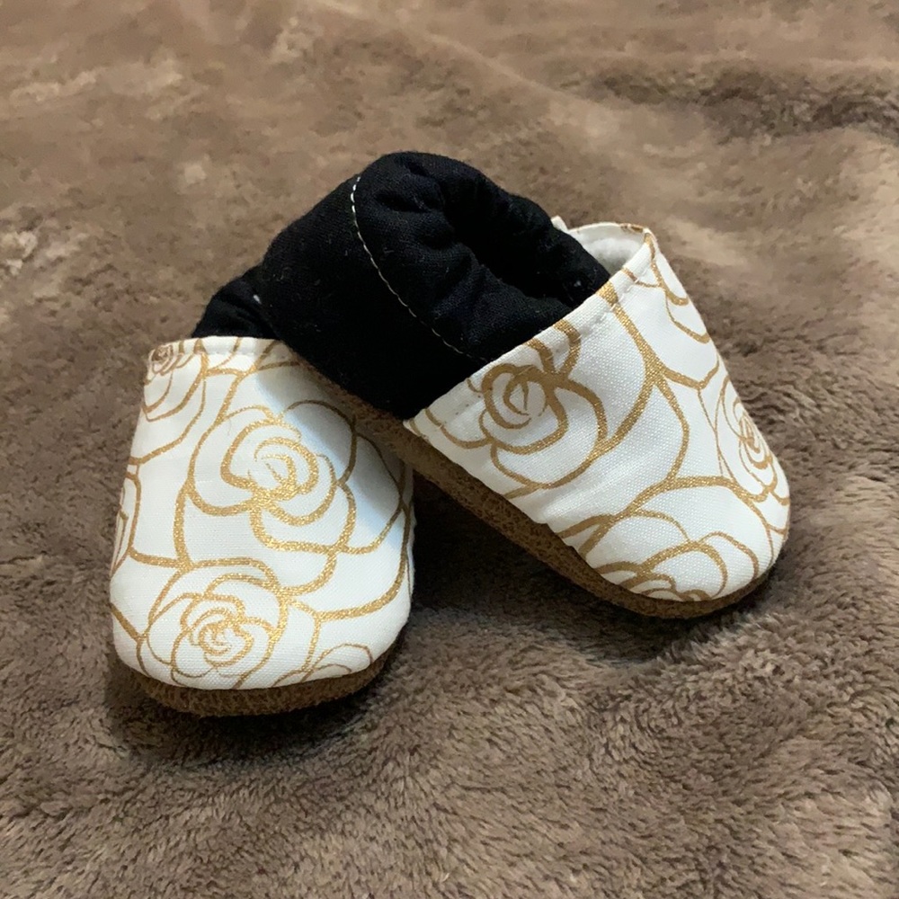 Baby slip-on shoes